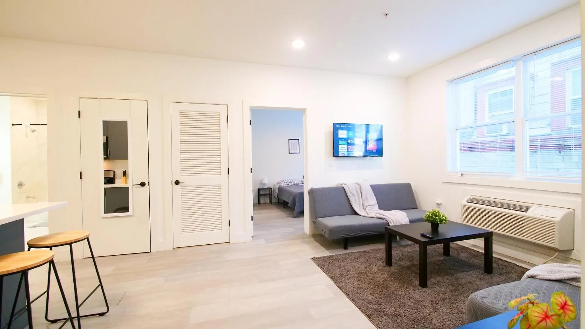 New Modern Serenity- 2Br Retreat Near New York City Bayonne 0*,  United States
