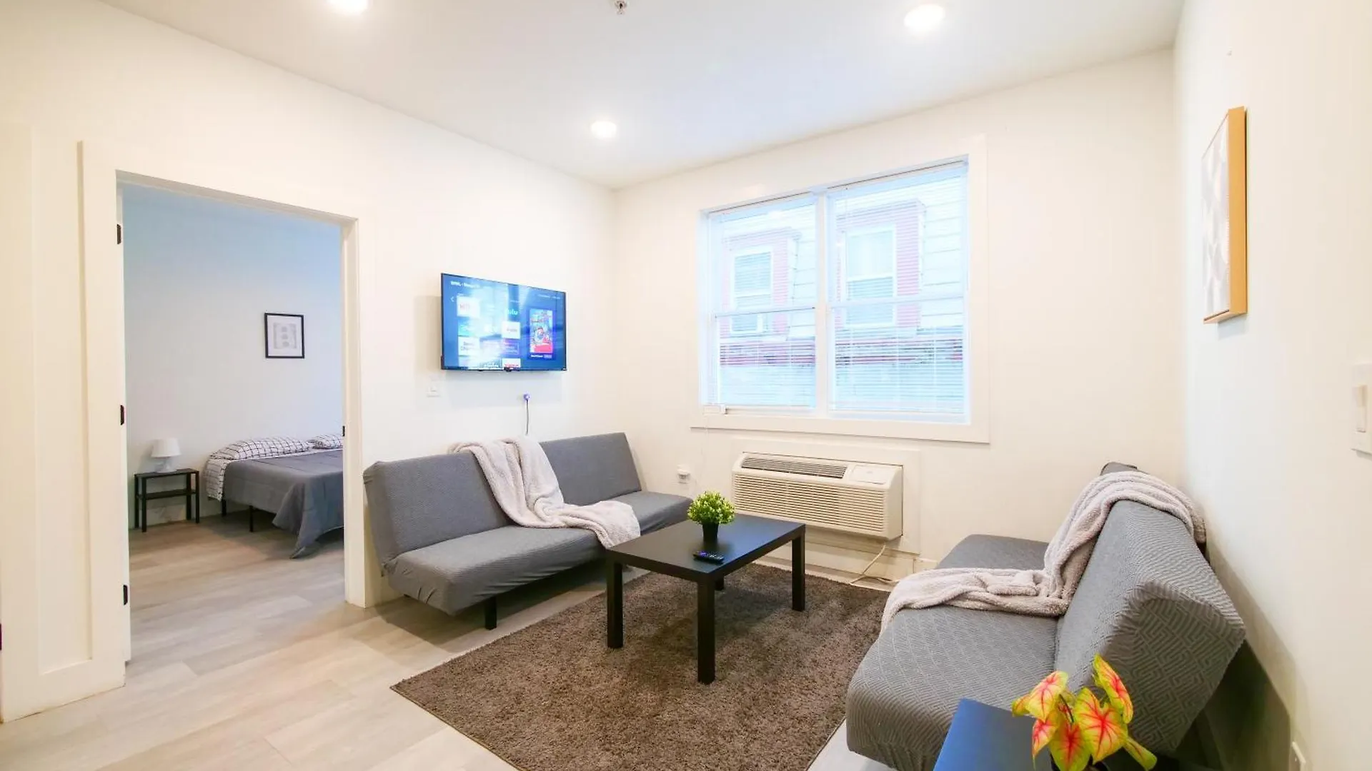 New Modern Serenity- 2Br Retreat Near New York City Bayonne Apartment