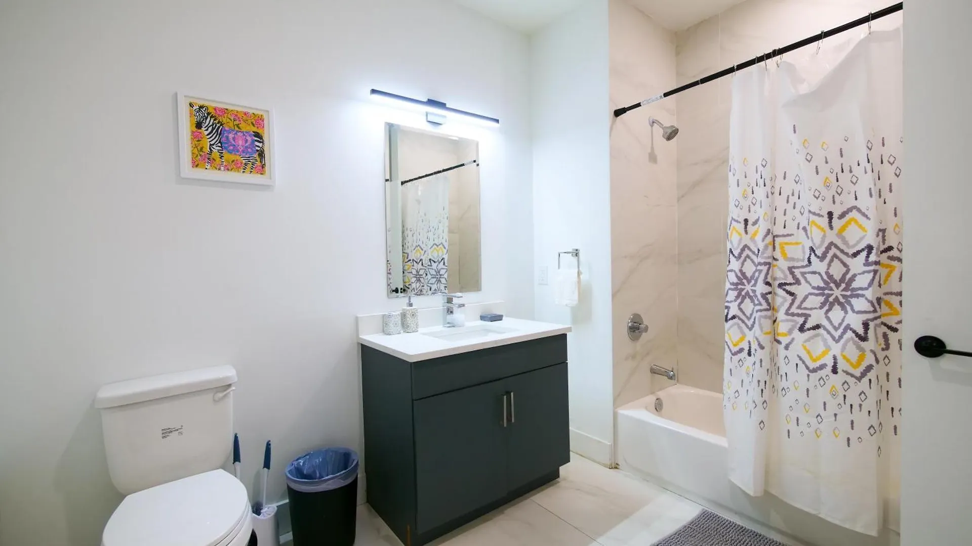 Apartment New Modern Serenity- 2Br Retreat Near New York City Bayonne