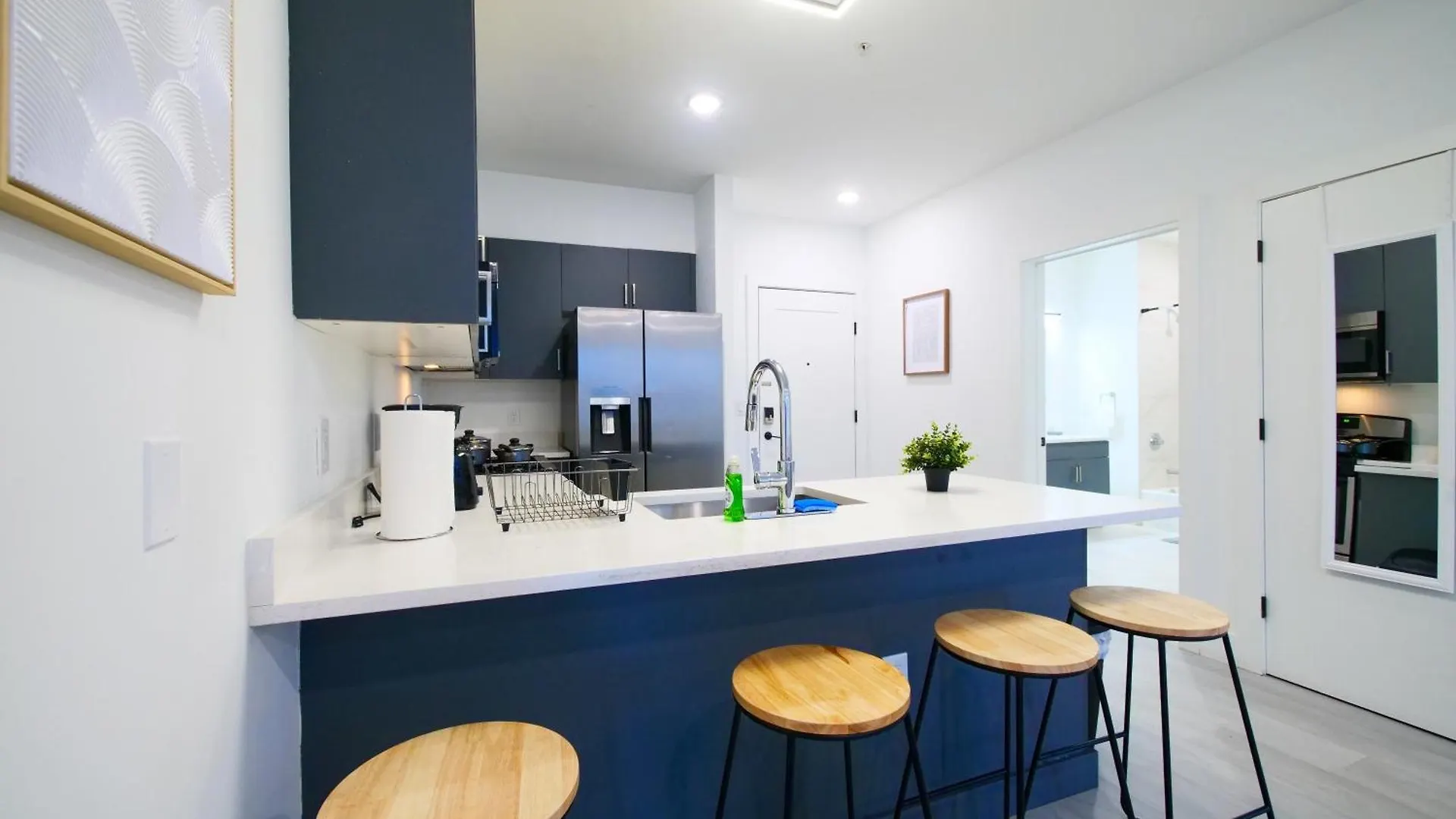 New Modern Serenity- 2Br Retreat Near New York City Bayonne Apartment