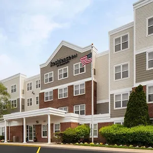 Hotel Long Island, Holtsville